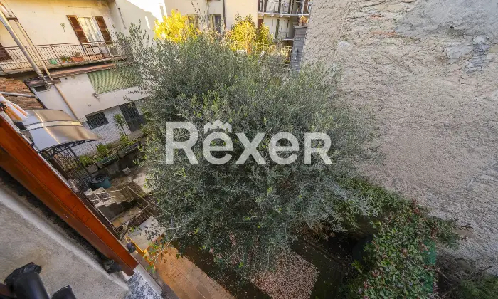 Rexer-Calolziocorte-Immobile-indipendente-disposto-su-quattro-livelli-con-giardino-di-propriet-e-due-posti-auto-Altro