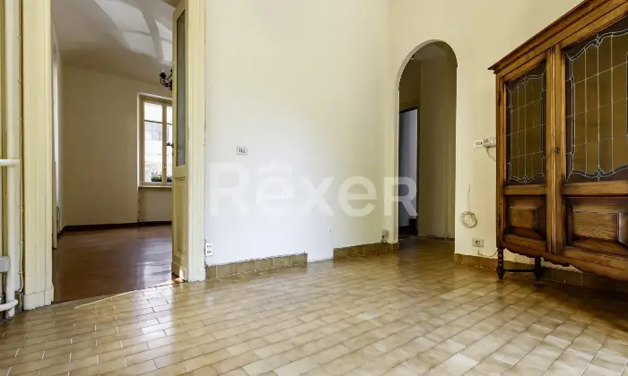 Rexer-Torino-Esclusiva-Villa-in-Crocetta-con-Giardino-Privato-Due-Livelli-e-Due-Posti-Auto-Altro