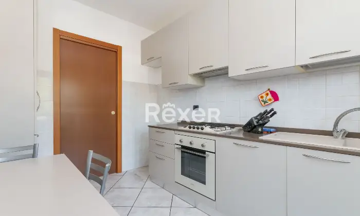 Rexer-Lissone-Lissone-Quadrilocale-con-doppi-servizi-e-box-di-pertinenza-Altro