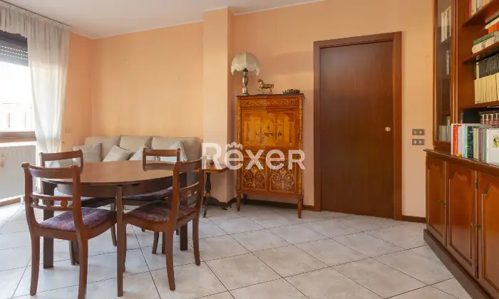 Rexer-Lissone-Lissone-Quadrilocale-con-doppi-servizi-e-box-di-pertinenza-Altro