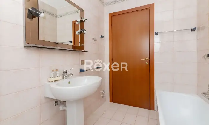Rexer-Lissone-Lissone-Quadrilocale-con-doppi-servizi-e-box-di-pertinenza-Altro