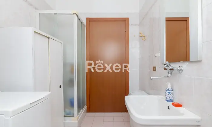 Rexer-Lissone-Lissone-Quadrilocale-con-doppi-servizi-e-box-di-pertinenza-Altro