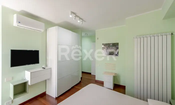 Rexer-Pomigliano-dArco-Elegante-immobile-nel-cuore-di-Pomigliano-Altro