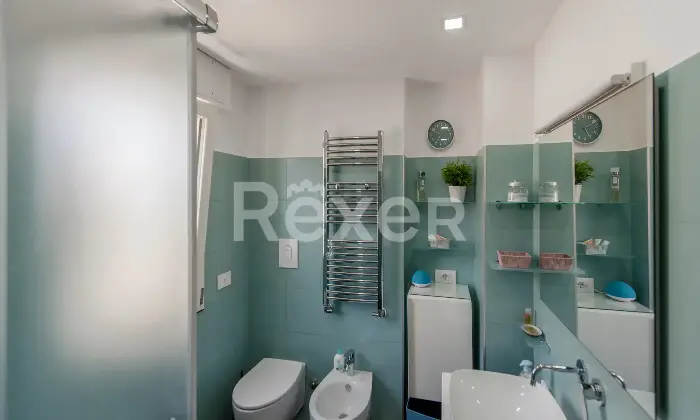Rexer-Pomigliano-dArco-Elegante-immobile-nel-cuore-di-Pomigliano-Altro