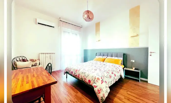 Rexer-Firenze-Accogliente-appartamento-di-design-pronto-per-essere-vissuto-con-CIN-Camera-da-letto-matrimoniale