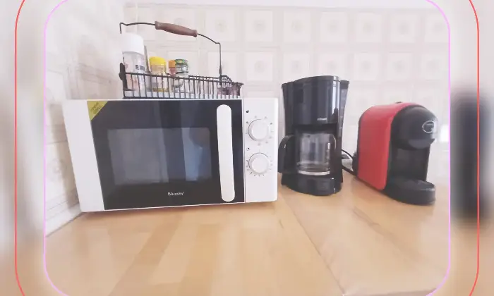 Rexer-Firenze-Accogliente-appartamento-di-design-pronto-per-essere-vissuto-con-CIN-Cucina
