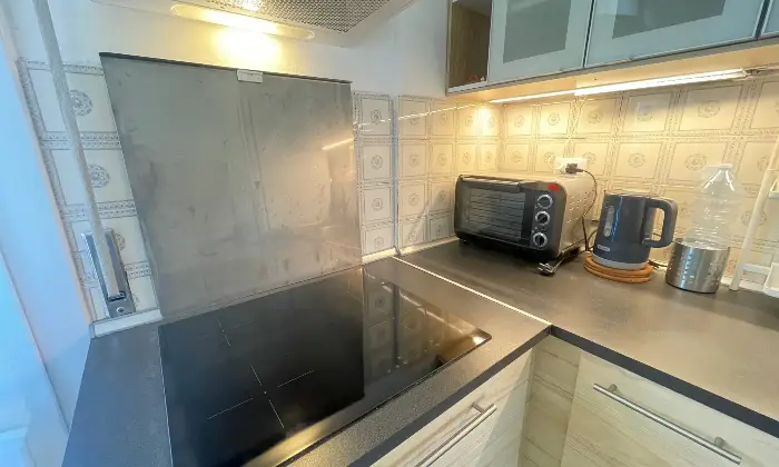 Rexer-Firenze-Accogliente-appartamento-di-design-pronto-per-essere-vissuto-con-CIN-Cucina