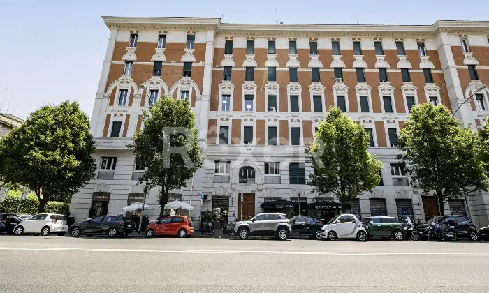 Rexer-Roma-Quadrilocale-con-cantina-Altro