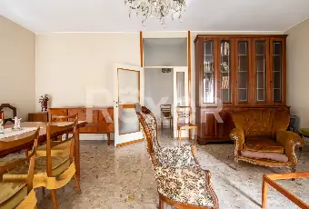 Rexer-Abbiategrasso-Quadrilocale-con-cantina-Altro
