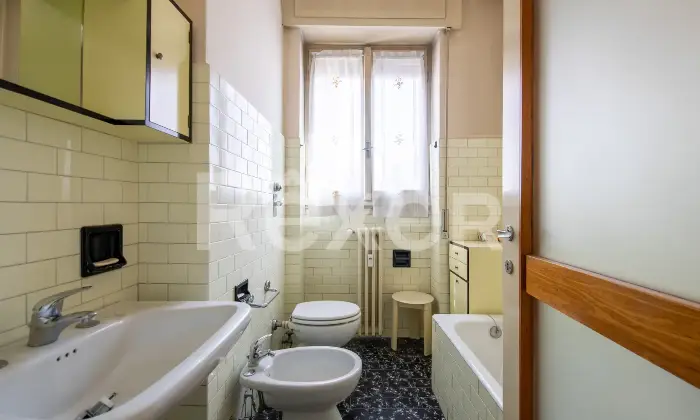 Rexer-Abbiategrasso-Quadrilocale-con-cantina-Altro
