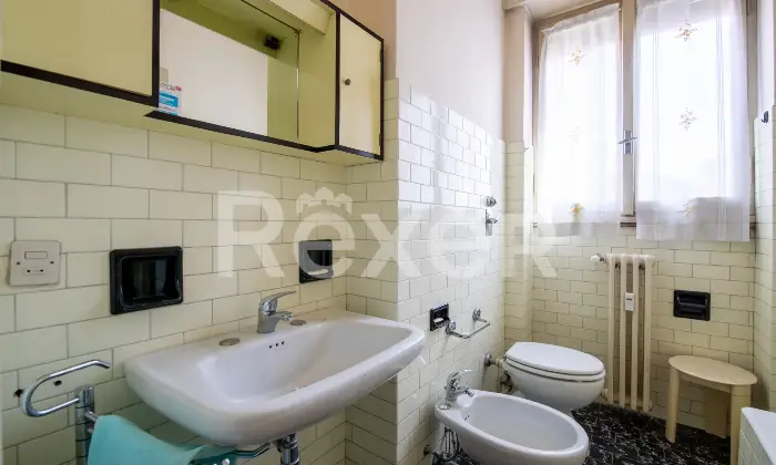 Rexer-Abbiategrasso-Quadrilocale-con-cantina-Altro