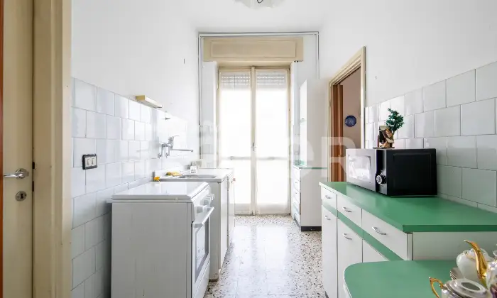 Rexer-Abbiategrasso-Quadrilocale-con-cantina-Altro