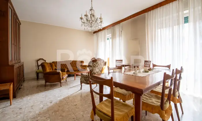 Rexer-Abbiategrasso-Quadrilocale-con-cantina-Altro
