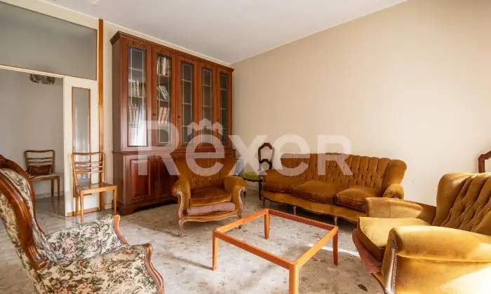 Rexer-Abbiategrasso-Quadrilocale-con-cantina-Altro