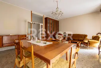 Rexer-Abbiategrasso-Quadrilocale-con-cantina-Altro