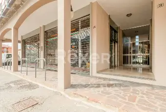 Rexer-Calolziocorte-Locale-Commerciale-in-ottime-condizioni-Altro