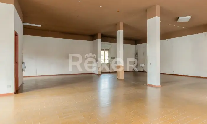 Rexer-Calolziocorte-Locale-Commerciale-in-ottime-condizioni-Altro