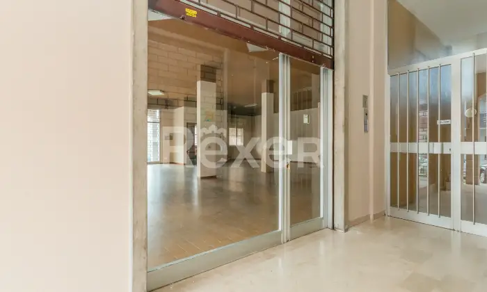 Rexer-Calolziocorte-Locale-Commerciale-in-ottime-condizioni-Altro