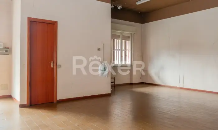 Rexer-Calolziocorte-Locale-Commerciale-in-ottime-condizioni-Altro