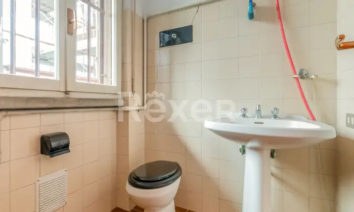Rexer-Calolziocorte-Locale-Commerciale-in-ottime-condizioni-Altro