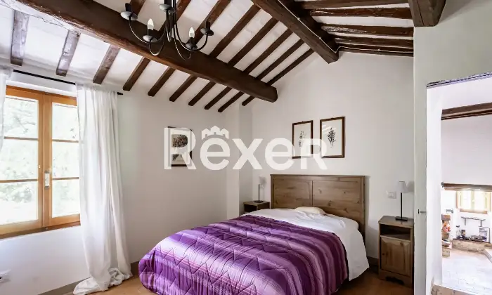Rexer-Matelica-Tenuta-panoramica-tra-i-vigneti-di-Matelica-ospitalit-natura-e-design-Altro