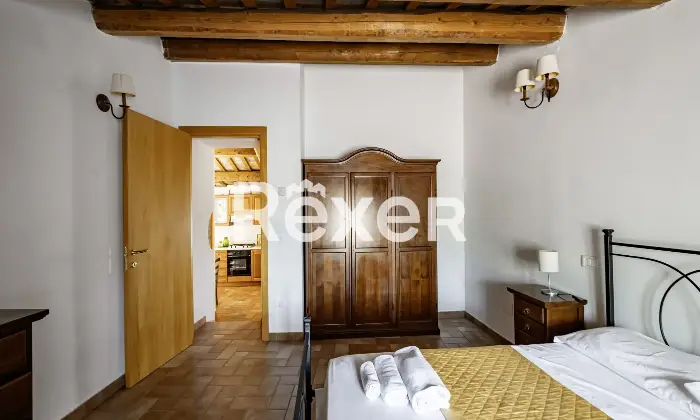 Rexer-Matelica-Tenuta-panoramica-tra-i-vigneti-di-Matelica-ospitalit-natura-e-design-Altro