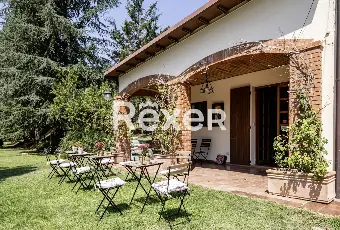 Rexer-Matelica-Tenuta-panoramica-tra-i-vigneti-di-Matelica-ospitalit-natura-e-design-Altro