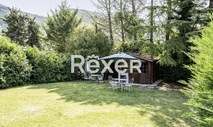 Rexer-Matelica-Tenuta-panoramica-tra-i-vigneti-di-Matelica-ospitalit-natura-e-design-Altro