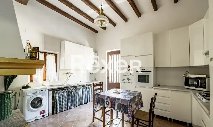 Rexer-Matelica-Tenuta-panoramica-tra-i-vigneti-di-Matelica-ospitalit-natura-e-design-Altro