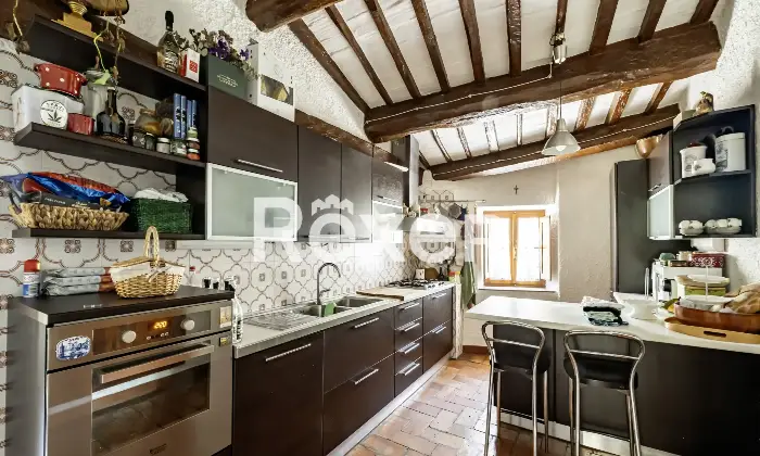 Rexer-Matelica-Tenuta-panoramica-tra-i-vigneti-di-Matelica-ospitalit-natura-e-design-Altro
