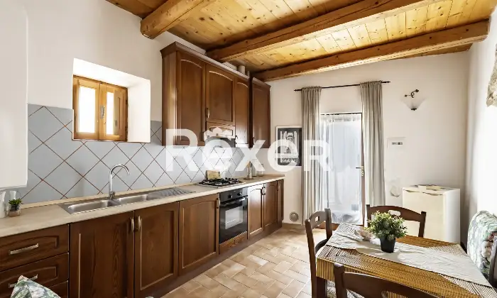 Rexer-Matelica-Tenuta-panoramica-tra-i-vigneti-di-Matelica-ospitalit-natura-e-design-Altro