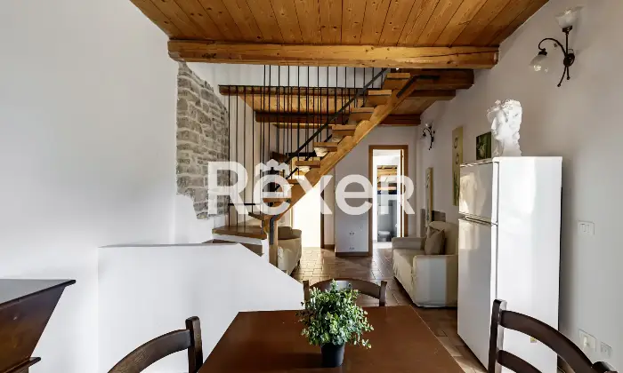 Rexer-Matelica-Tenuta-panoramica-tra-i-vigneti-di-Matelica-ospitalit-natura-e-design-Altro