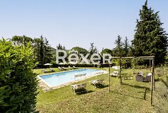 Rexer-Matelica-Tenuta-panoramica-tra-i-vigneti-di-Matelica-ospitalit-natura-e-design-Altro