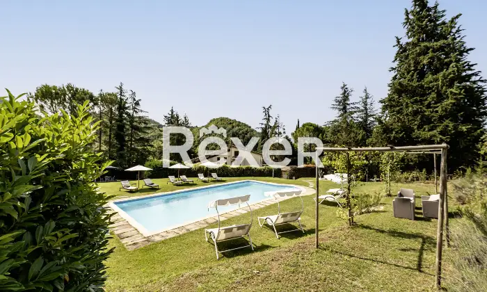 Rexer-Matelica-Tenuta-panoramica-tra-i-vigneti-di-Matelica-ospitalit-natura-e-design-Altro