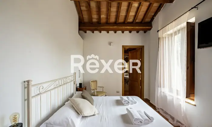 Rexer-Matelica-Tenuta-panoramica-tra-i-vigneti-di-Matelica-ospitalit-natura-e-design-Altro