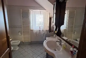 Rexer-Volterra-Splendida-villa-in-un-angolo-di-paradiso-Bagno