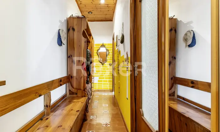 Rexer-Osteria-Nuova-Roma-Osteria-Nuova-Pentalocale-con-posti-auto-Altro