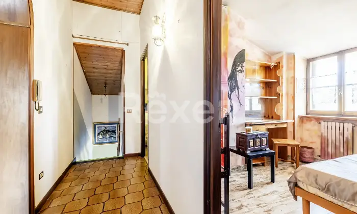 Rexer-Osteria-Nuova-Roma-Osteria-Nuova-Pentalocale-con-posti-auto-Altro