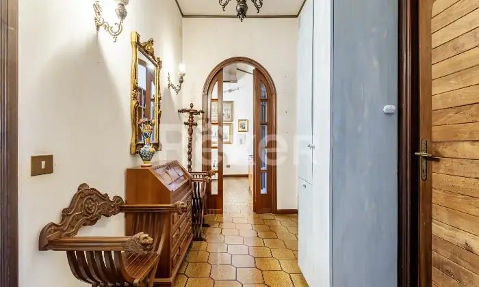Rexer-Osteria-Nuova-Roma-Osteria-Nuova-Pentalocale-con-posti-auto-Altro