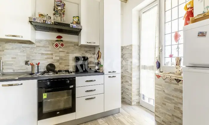 Rexer-Osteria-Nuova-Roma-Osteria-Nuova-Pentalocale-con-posti-auto-Altro