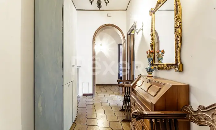 Rexer-Osteria-Nuova-Roma-Osteria-Nuova-Pentalocale-con-posti-auto-Altro