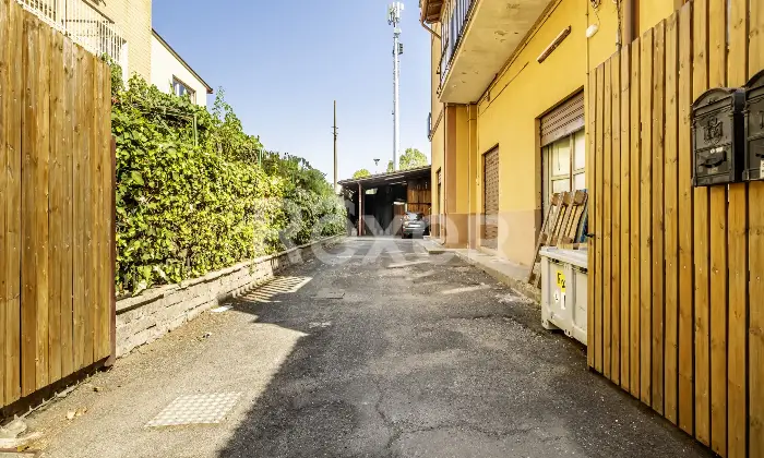 Rexer-Osteria-Nuova-Roma-Osteria-Nuova-Pentalocale-con-posti-auto-Altro