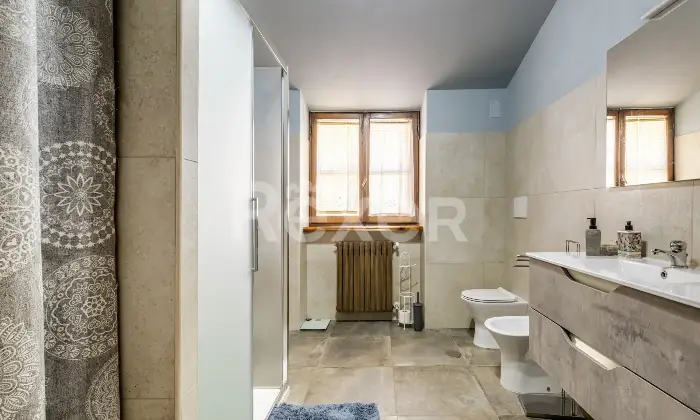 Rexer-Osteria-Nuova-Roma-Osteria-Nuova-Pentalocale-con-posti-auto-Altro