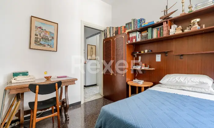 Rexer-Genova-Ampio-Appartamento-con-Balconi-e-Cantina-in-Zona-Tranquilla-Altro