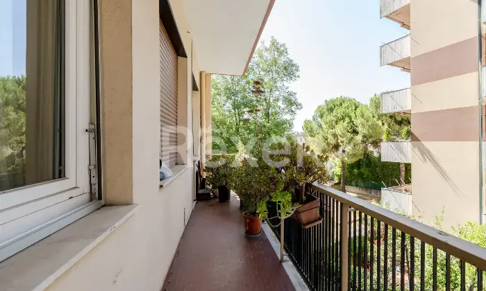 Rexer-Genova-Ampio-Appartamento-con-Balconi-e-Cantina-in-Zona-Tranquilla-Altro