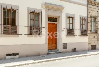 Rexer-Firenze-Santissima-Annunziata-appartamento-di-cinque-vani-con-balcone-panoramico-Altro