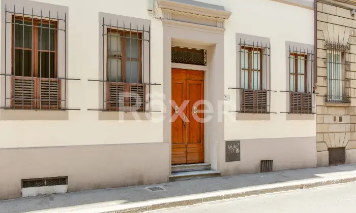 Rexer-Firenze-Santissima-Annunziata-appartamento-di-cinque-vani-con-balcone-panoramico-Altro