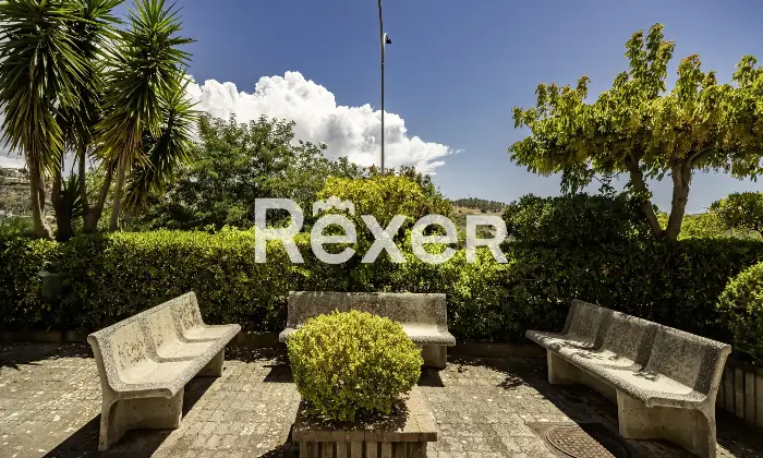 Rexer-Catanzaro-Ampio-e-luminoso-appartamento-a-Catanzaro-Altro