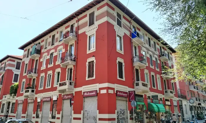 Rexer-Milano-Appartamento-con-giardino-Facciata