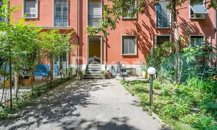 Rexer-Milano-Appartamento-con-giardino-Terreno